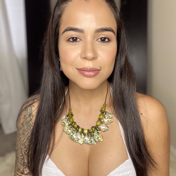 BÚZIOS Necklace - Picture 3 of 5